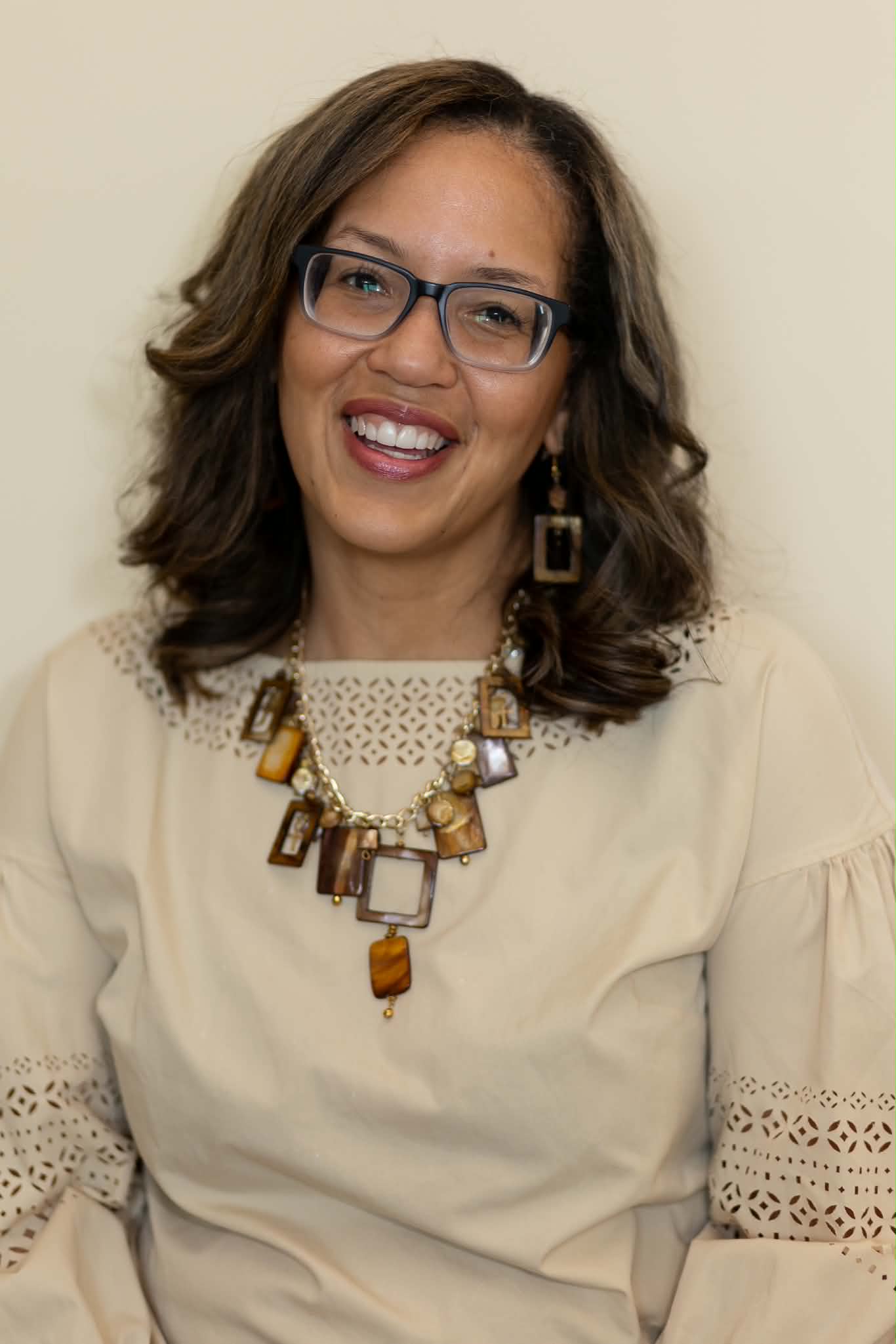 Dr. Alicia